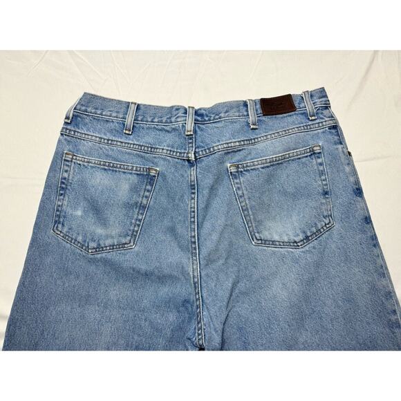 LL Bean Men's Blue Denim Relaxed Fit Straight Leg Jeans - Size 36x32.5 - Picture 3 of 6